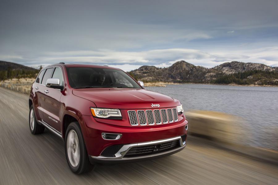  Jeep Grand Cherokee Summit 2014 года  (фото 28 из 61)